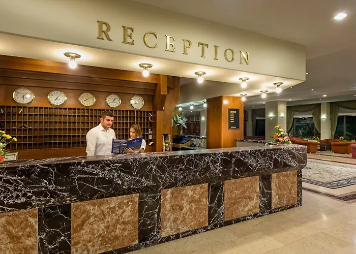 Hotel Oezkaymak Incekum 5*